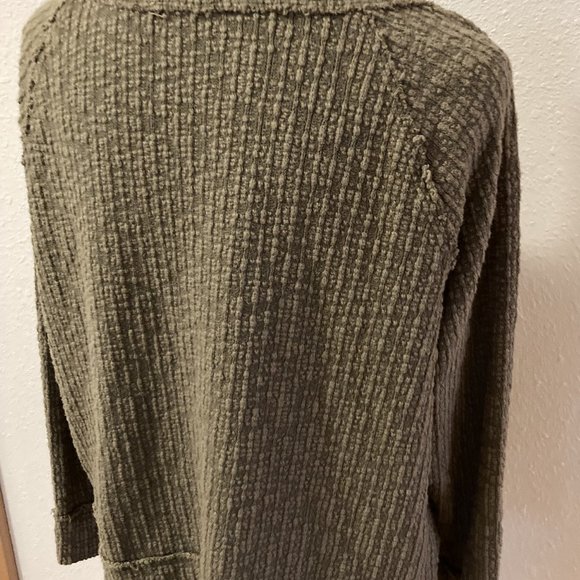 Vince Camuto Textured Cardigan Women's Size Large Chunky Olive Button Up Two By - Picture 6 of 6